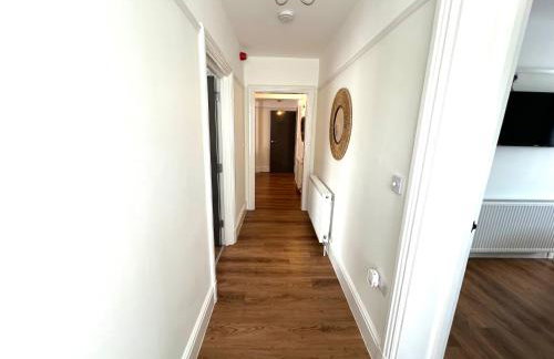 Large Family-Friendly 2BD Glastonbury Retreat, Sleeps 5 - Foto 12