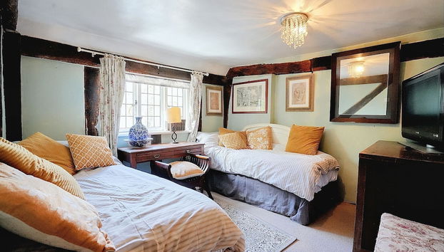 500 yr old Cottage With Historic Park at the Gate - Foto 4, Habitación