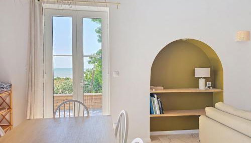 Feet in the water, 100 m from the city center - Foto 2