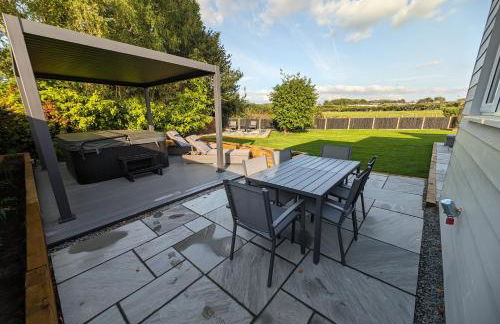 Hoot Hollow - Hot Tub Hideaway - Foto 14