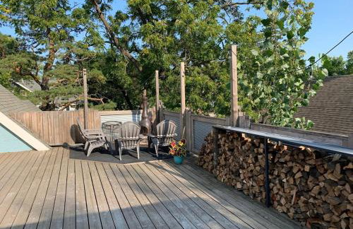 THE LOFT 3 level urban cabin with a HUGE patio! - Foto 36