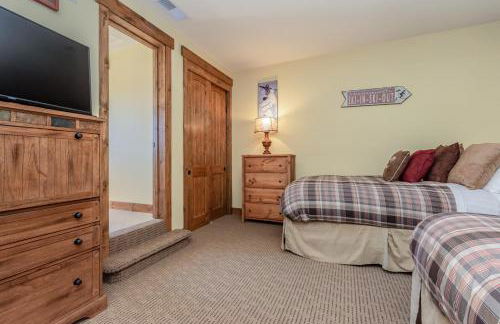 Lodges 1132 - 3 bedroom Townhome on Golf Course - Photo 6