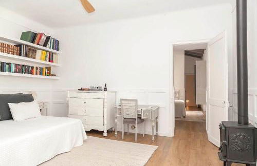 A historic XVI century beach home near Barcelona - Photo 72