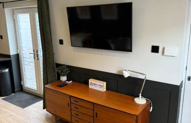 Studio 77 - Stylish 1 Bedroom End Terrace House - Foto 6