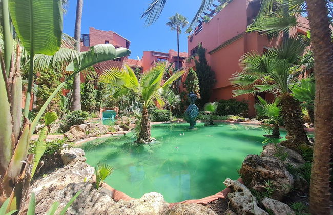 Luxury 2-bed Apartment Elviria - Pool, Sauna & gym - Foto 29