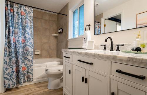 7 bedroom, Hot Tub, Fire Pit Retreat in Pocatello, Chubbuck - Foto 8