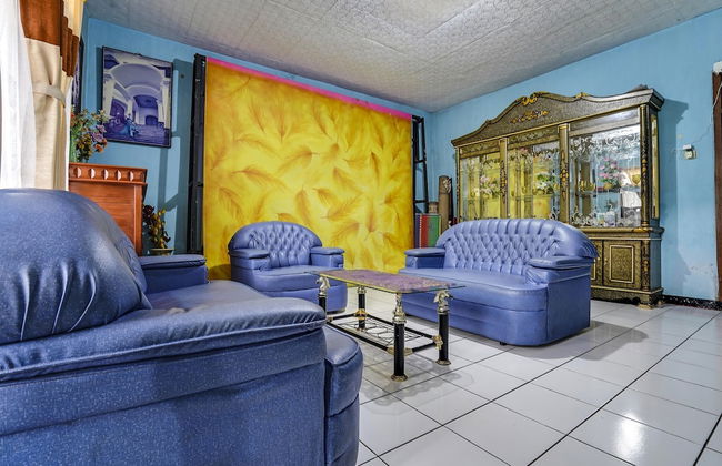 OYO Homes 91006 Eco Tourism Desa Cibodas Areng 5 Syariah - Photo 4