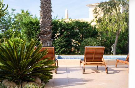 Bright 3 BDR Duplex House With Pool by LovelyStay - Foto 31