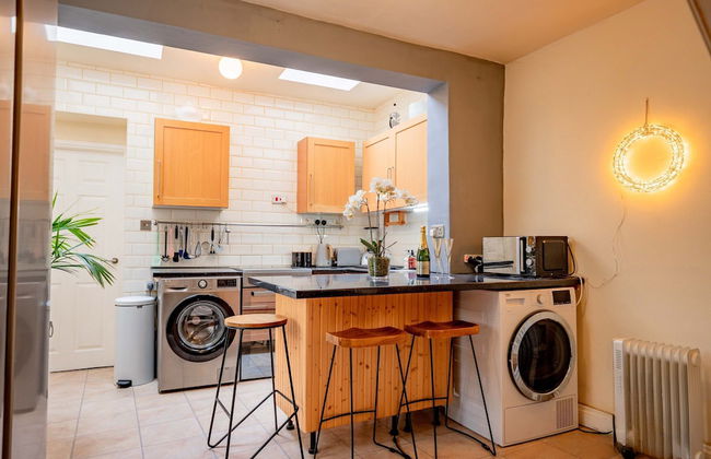 Host Stay Over the Bridge Cottage - Foto 23