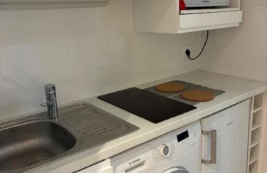 Charming Studio with mini garden - Foto 12