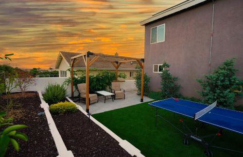 Chic Retreat Ping Pong, Bonfires and Patio Leisure - Foto 53