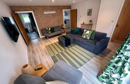 5 - Hedgehog Den, Large dog friendly garden with hottub - Photo 4