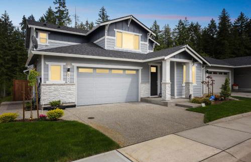 Serene Port Orchard Retreat - 3BR 3BA with Trails and Amazing Views - Foto 38