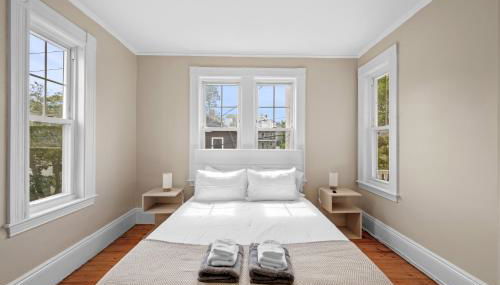 Salem 3 Bedroom with Gameroom, Balcony, Parking, and more - Foto 2