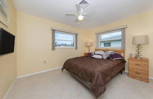 New Gem! Charming vacation home - Casa Y&V - Photo 17