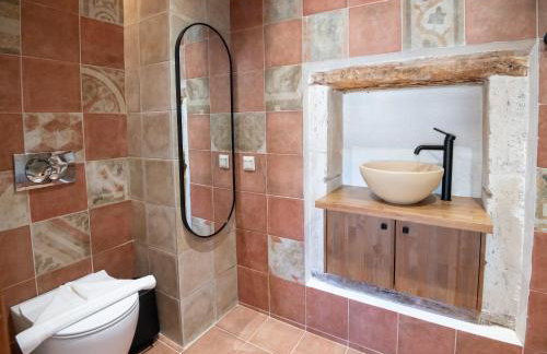 Pavlina Villa , a hidden gem with heated pool and ping pong! - Photo 28