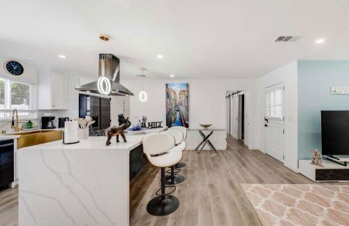 4BR Escape - Mtn Views Private BBQ - Foto 13