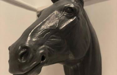 Montague House Town Centre sleeps up to 12 guests - Photo 44