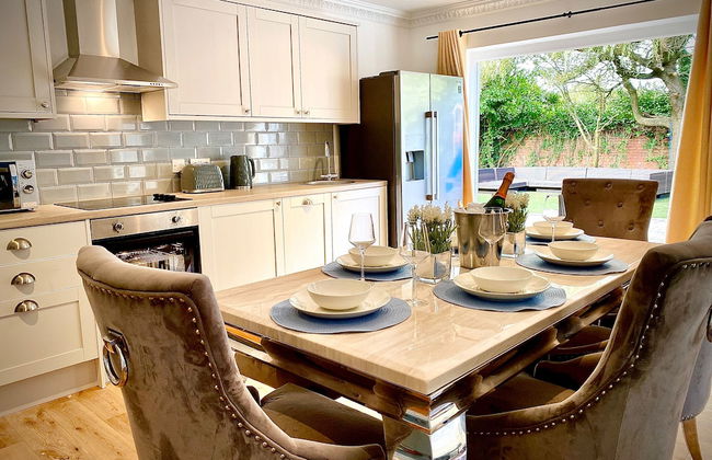 Beautiful Hot Tub Suite in Lytham St Annes - Foto 18