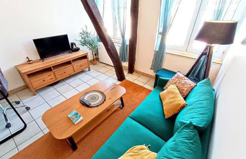 Idéal famille, proche gare et centre-ville, parking gratuit - Foto 1