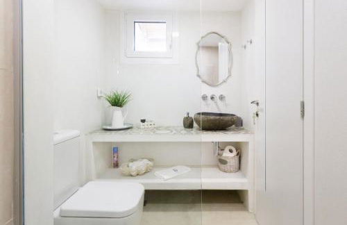 Seashell an Elegant Seafront Villa - Foto 37