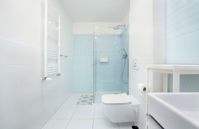 Apartments Five Seas by Renters - Photo 35