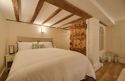 Blossom Lodge - Photo 10