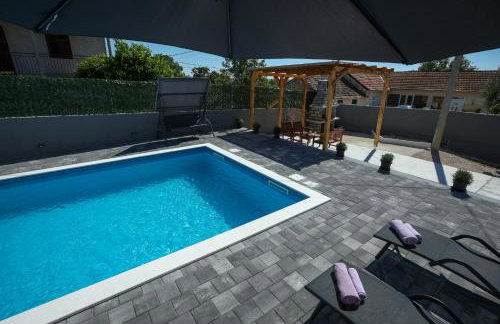 Villa Mia with pool - Foto 12