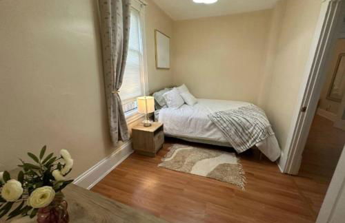 Charming 2BR Home with Office - Photo 8