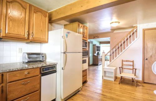 Boho Waterfront Getaway 5 Bedroom Retreat - Foto 5