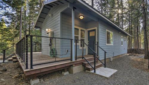 Secluded Butte Meadows Cabin with Deck and Grill! - Foto 3