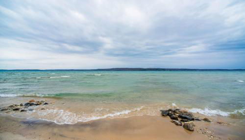 Crystal Lake Hillside with Private Sandy Beach - Photo 4