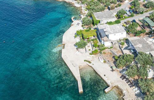 Apartments by the sea Cove Pjestata, Peljesac - 10236 - Foto 1