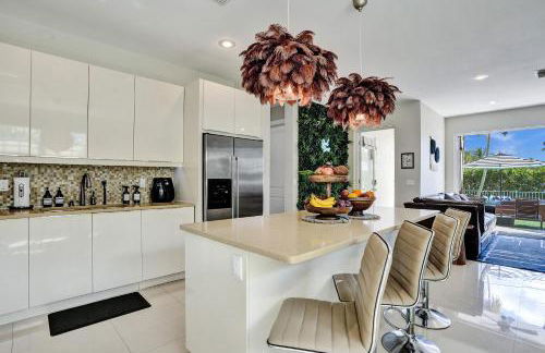 Tarpon River House - Heat Optional Pool - 4 bedrooms - 3 bathrooms - 1 miles to downtown FTL - Foto 14