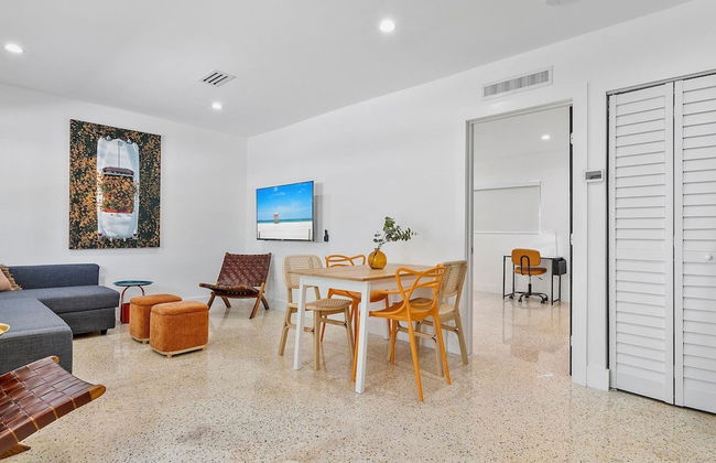 Fresh Modern With Pool Oasis - Foto 8