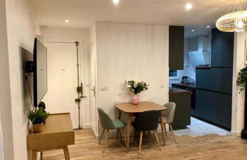 Rare appartement d'architecte en haut de Montmartre - Foto 8