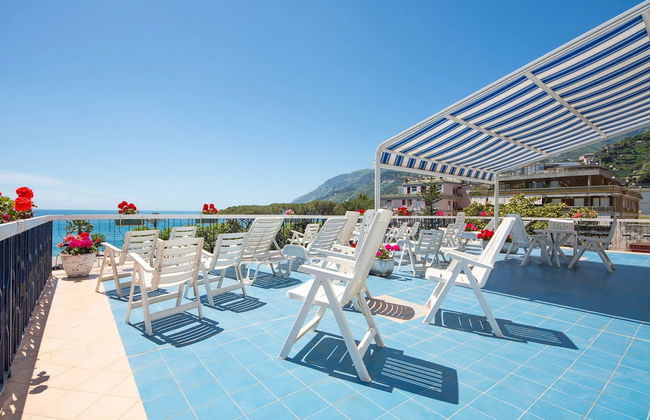 La Residenza Aparthotel - Photo 1