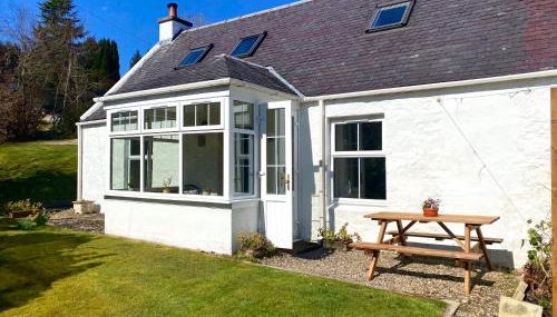 Wee Silverburn - Photo 1