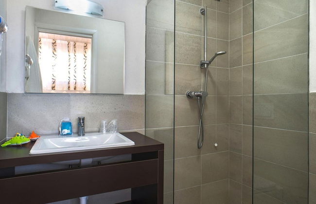 Bungalow in Caorle With Garden Furniture - Foto 8