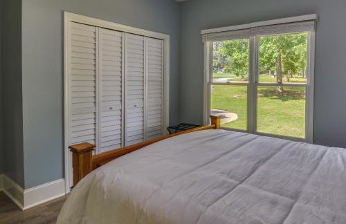 South Carolina Retreat with Fireplace and Lake Access! - Foto 20