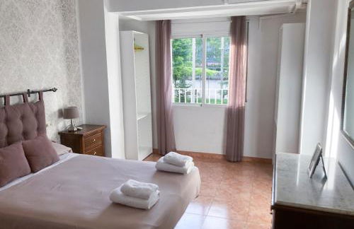 Luninoso y práctico apartamento en el centro con amplio parking incluido - Photo 3