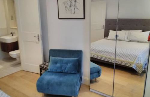 Super Kensington apt sleeps 2 to 4 with free WiFi - Foto 16