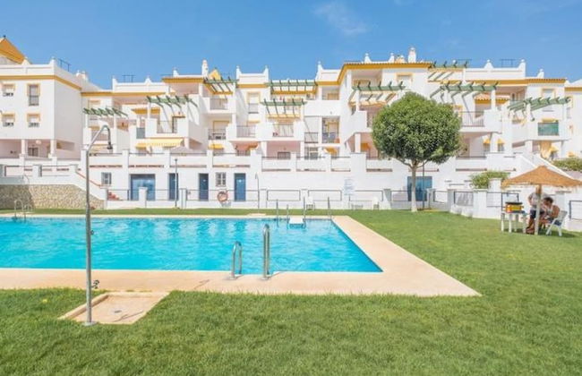 Terraza Vista Piscina 25357 - Photo 1