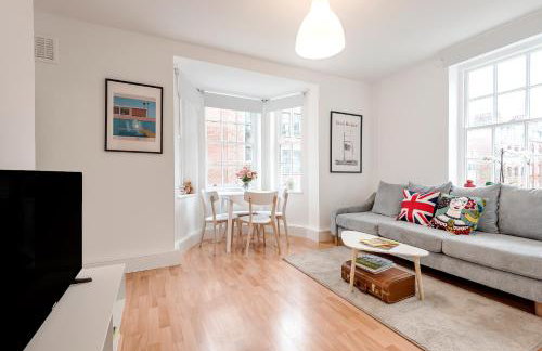 Quiet Victoria Retreat Near Buckingham Palace - Foto 1