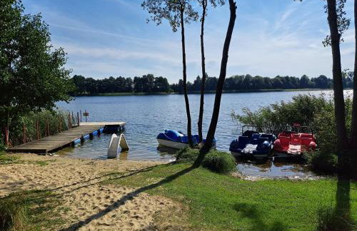 Domki Borowiackie nad brzegiem jeziora - Foto 18