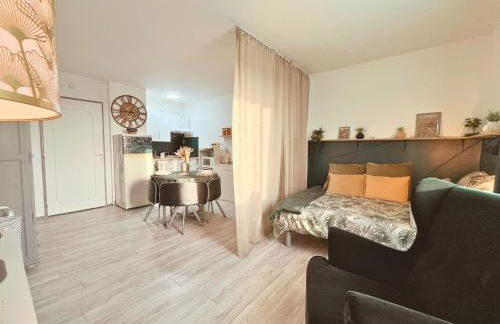 Le Petit Margny - place de parking sécurisée - Your Sweet Loc - Foto 6