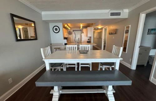 Curacao - Large 2x2 Waterfront Condo Great View Pool & Dock - Photo 9