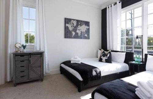 Downtown Luxury Large Townhome Lots Of Beds - Foto 39