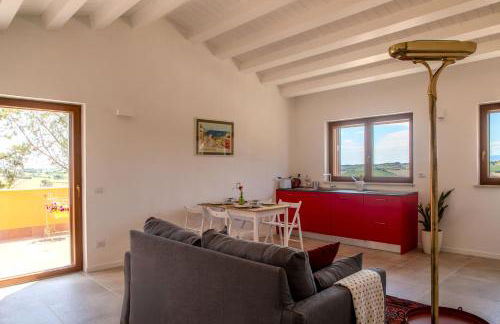 Casale Medi - Nuove ed eleganti case con giardino, vista e piscina condivisa - Foto 14