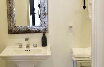 Lodges Combined Suite on the Mason Tx Square - Foto 3